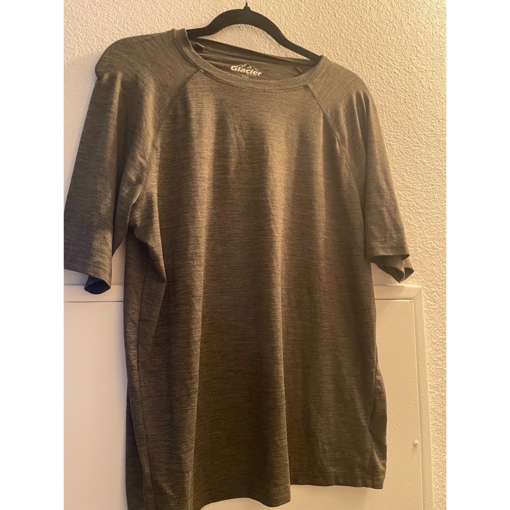 Glacier size small shirt